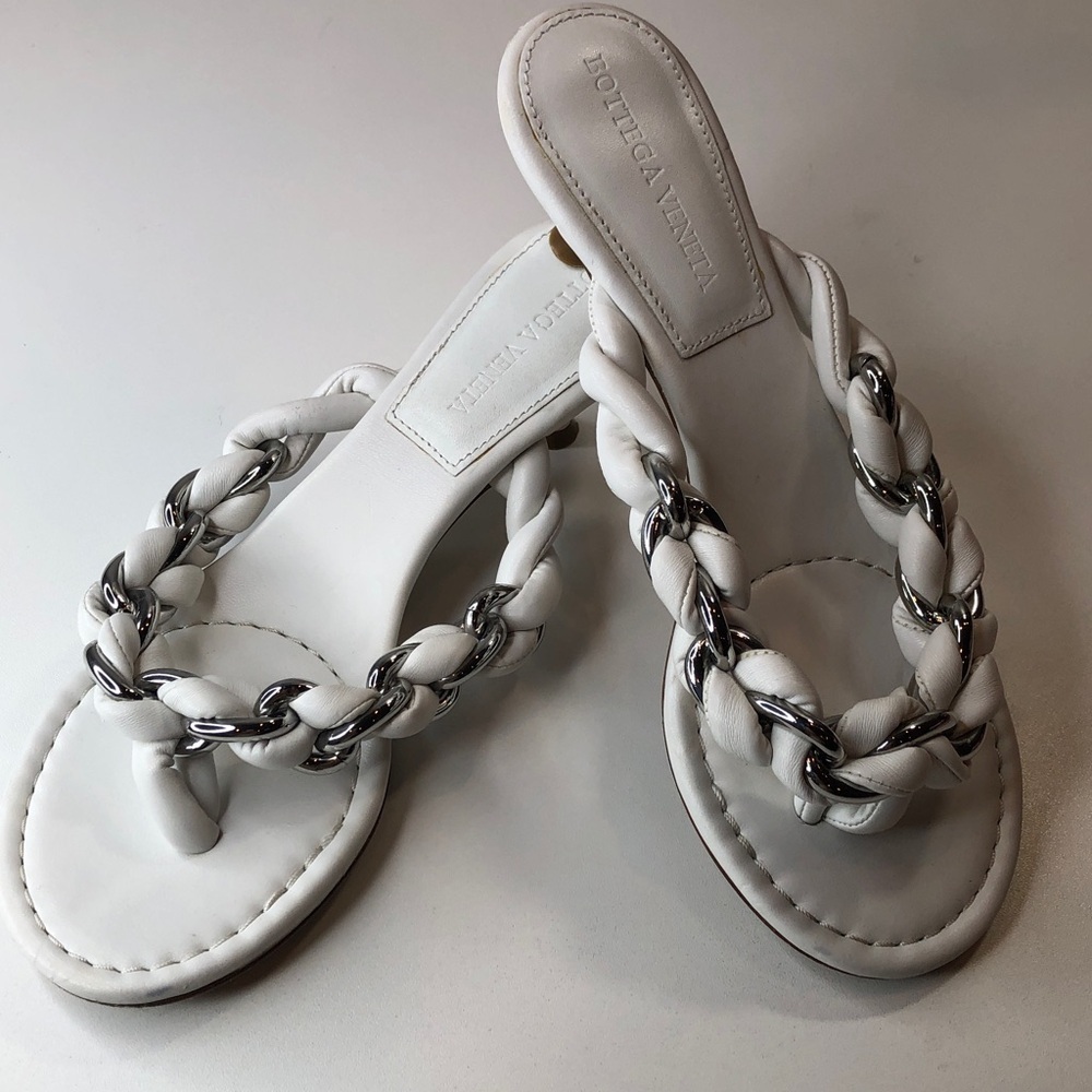 Bottega Venetta Dot Sandal White with Silver chain Accent Size 39 EU (7.5-8US) - Picture 2 of 14